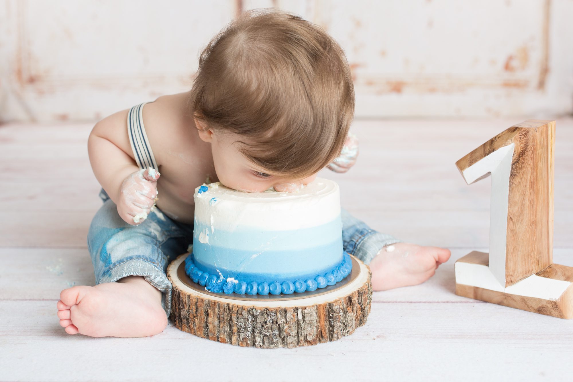 Book An Unforgettable Cake Smash Photography Session